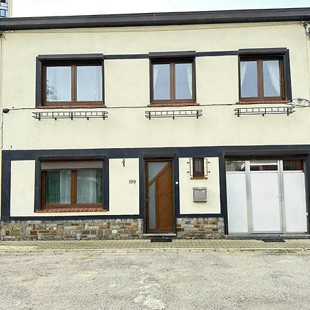 Séjour chez l'habitant Chez Wilfred Charleroi